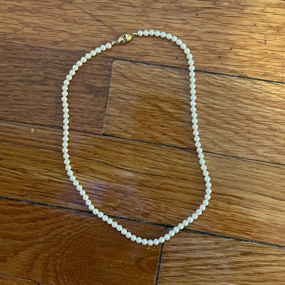 Vintage Monet pearl necklace
